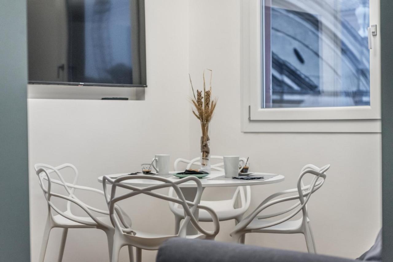 L'Altana Di Emilia Suite โมดินา ภายนอก รูปภาพ